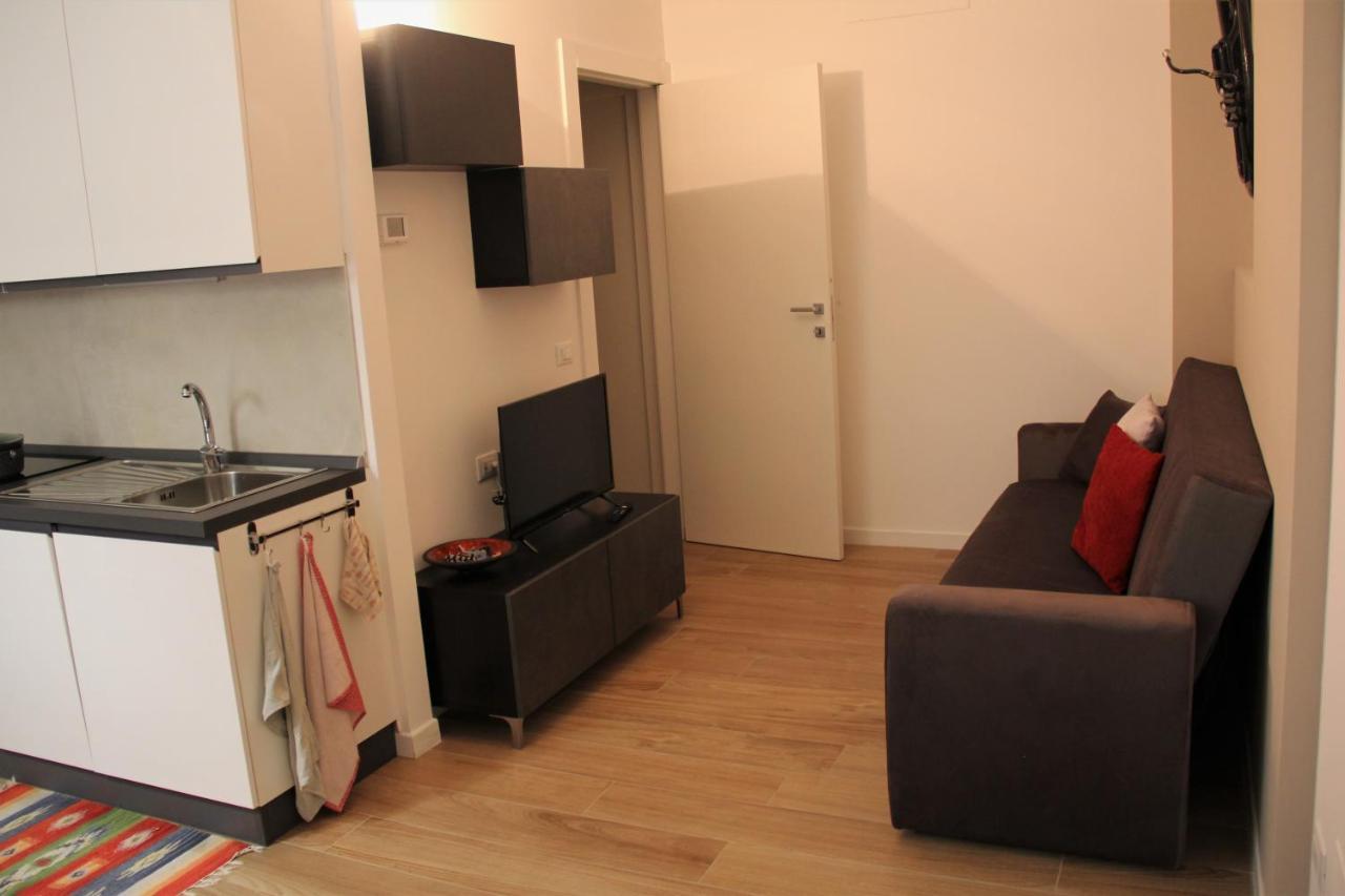The Blue Nest - Red Apartment Near 5 Terre 斯培西亚 外观 照片