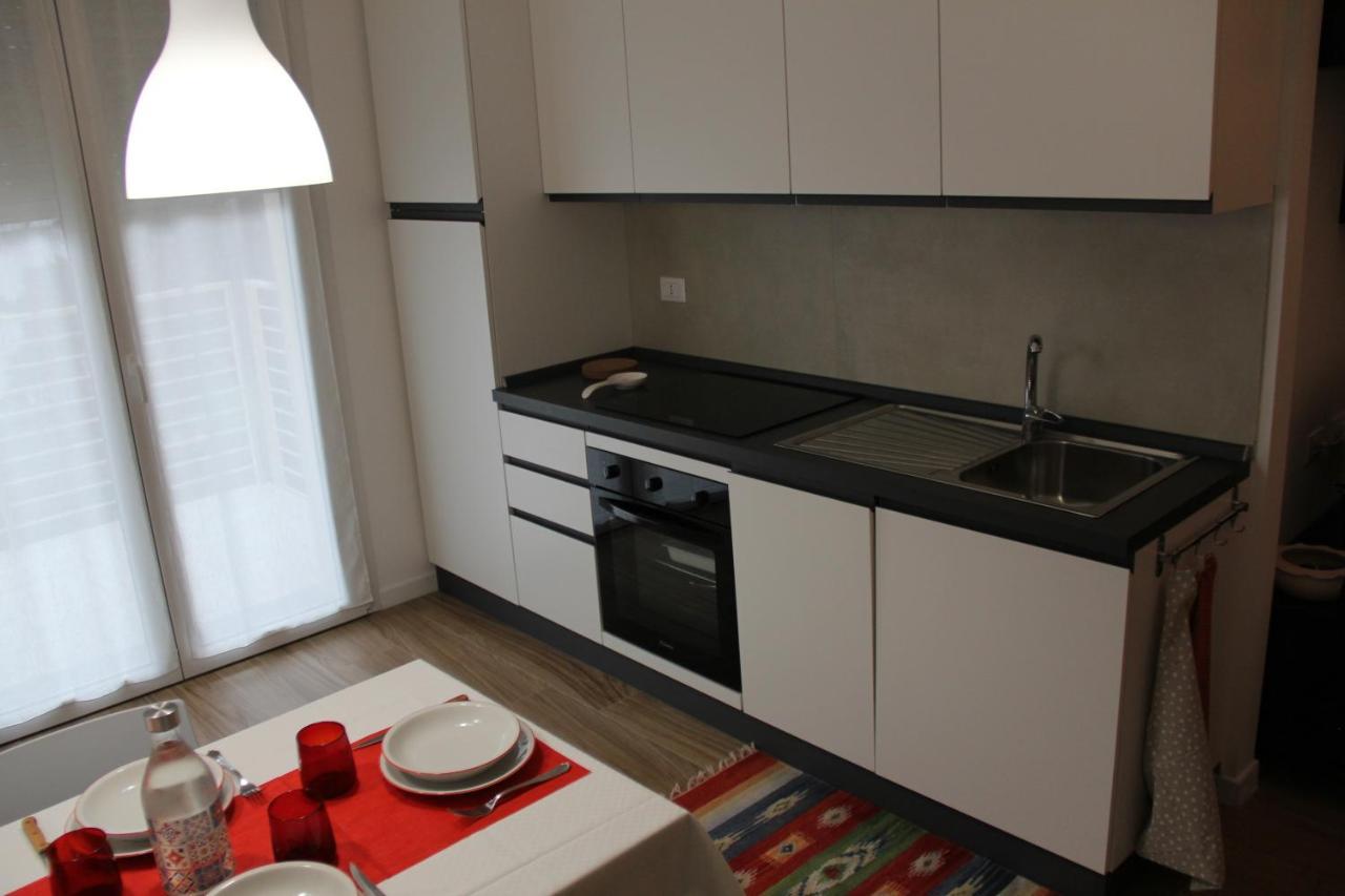 The Blue Nest - Red Apartment Near 5 Terre 斯培西亚 外观 照片